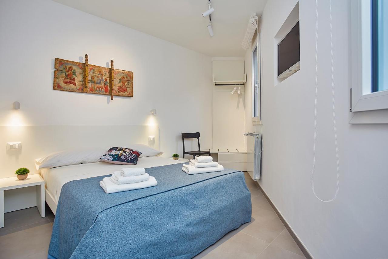 Porta Del Golfo Apartments & Suites Castellammare del Golfo Ngoại thất bức ảnh