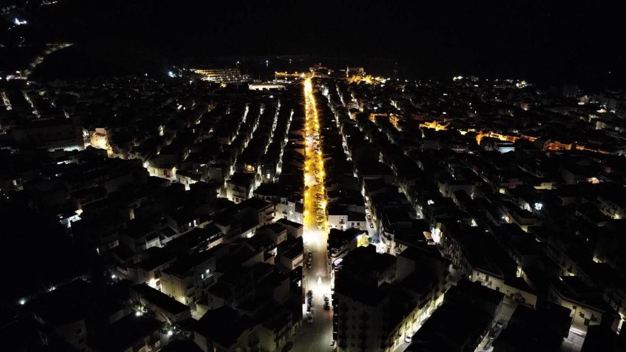 Porta Del Golfo Apartments & Suites Castellammare del Golfo Ngoại thất bức ảnh