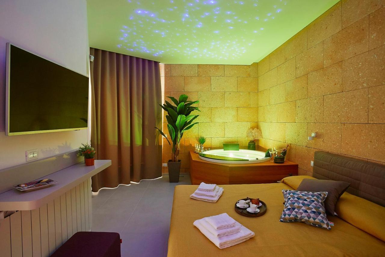 Porta Del Golfo Apartments & Suites Castellammare del Golfo Ngoại thất bức ảnh